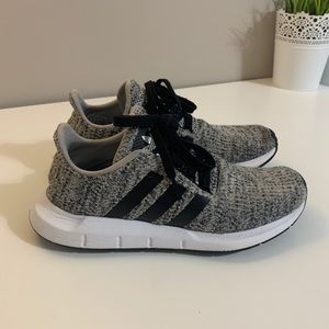 ADIDAS Swift Run